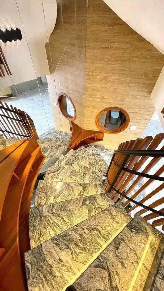 Bán nhà 4 phòng ngủ 54m2 mặt tiền Hoàng Văn Thụ Quy Nhơn 7,3 tỷ - Ảnh thu nhỏ 4