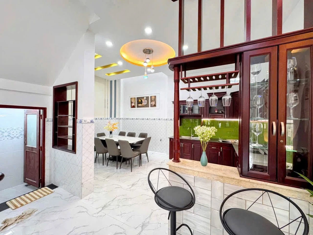 Bán nhà 3 tầng kiểu biệt thự mini 6x16m Bình Tân, giá 8,9 tỷ - Ảnh thu nhỏ 3