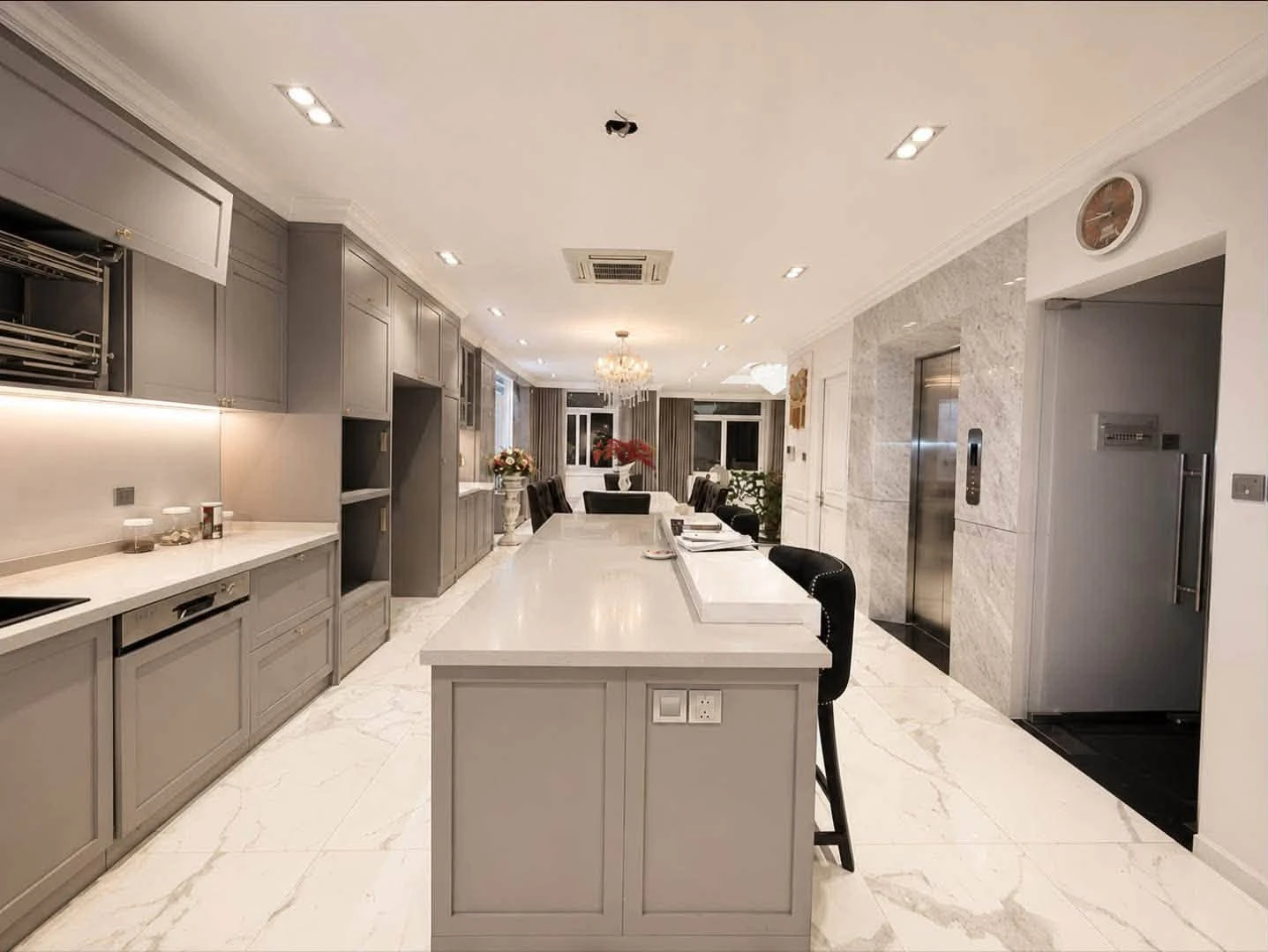 Bán biệt thự 113,6m² hầm + 5 tầng thang máy tặng nội thất khu villa Phú Nhuận giá 39,8 tỷ - Ảnh 1