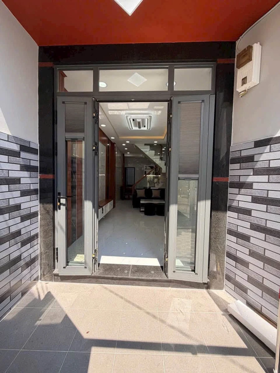 Bán nhà hẻm xe hơi Văn Thân Quận 6, 36m2, 1 trệt 1 lầu, 2PN, giá 4,6 tỷ - Ảnh thu nhỏ 3