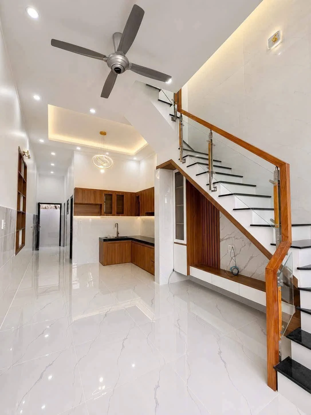Bán nhà 103m² 3 PN, 2 WC, Thủ Dầu Một, 2 tỷ 700 triệu - Ảnh 1
