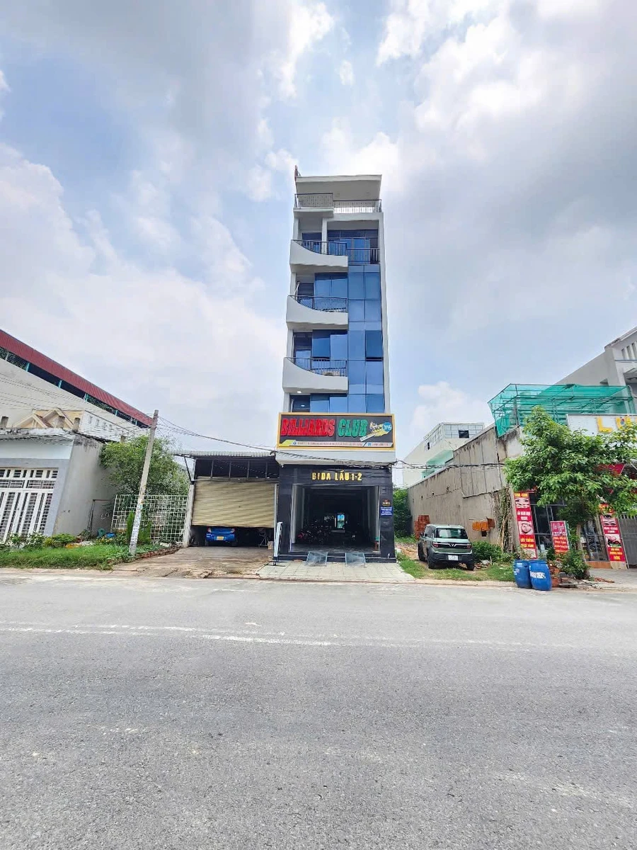 Bán shophouse 9 tỷ 600, 125m2, mặt tiền kinh doanh, Thuận An - Ảnh 1