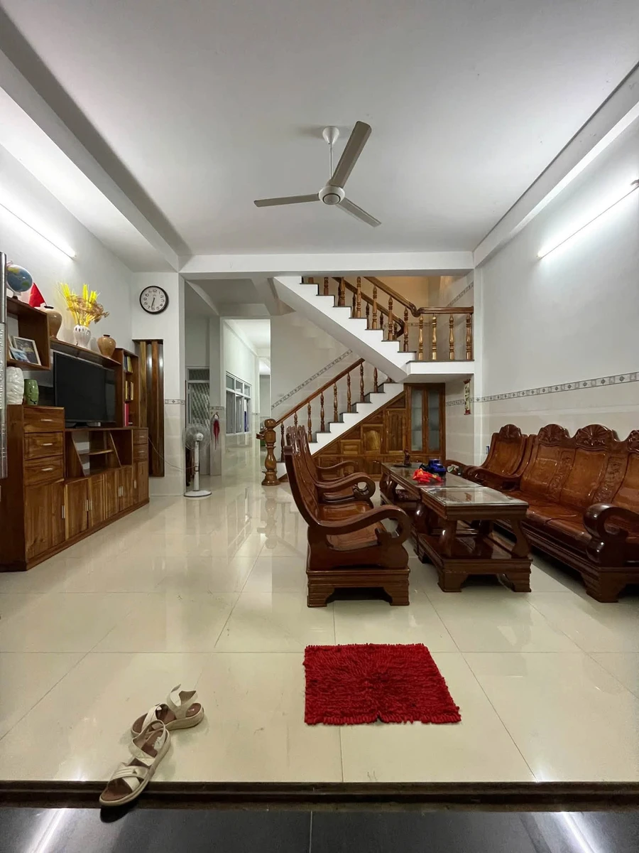 Bán nhà 3 phòng ngủ 126m2 Tuy Hoà, Phú Yên 2,6 tỷ - Ảnh 1
