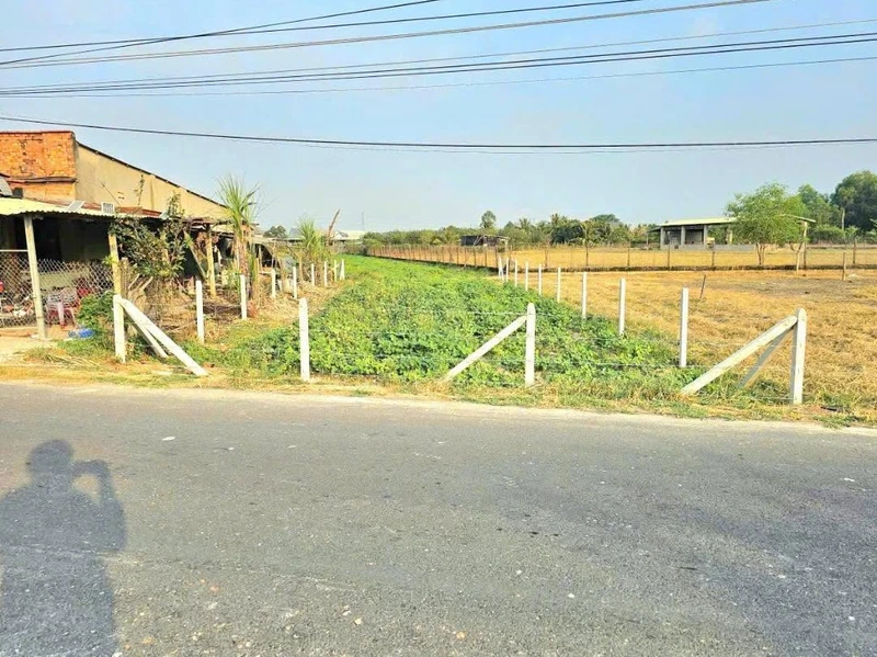 Bán đất mặt tiền 2.300m² Phước Thạnh 3,65 tỷ