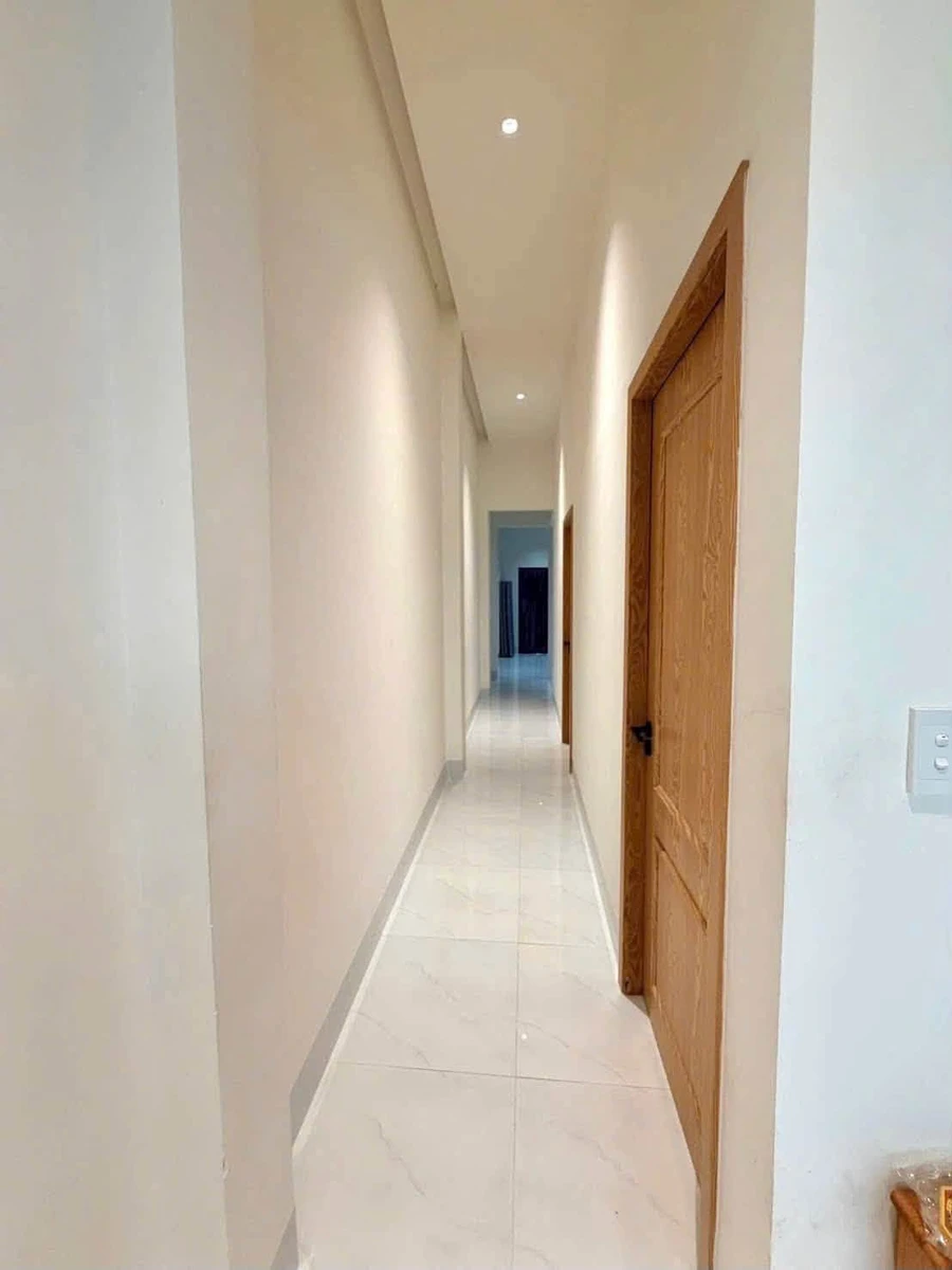 Bán nhà 2 phòng ngủ 110m² gần chợ Tân Trụ Tây Ninh 1 tỷ - Ảnh thu nhỏ 4