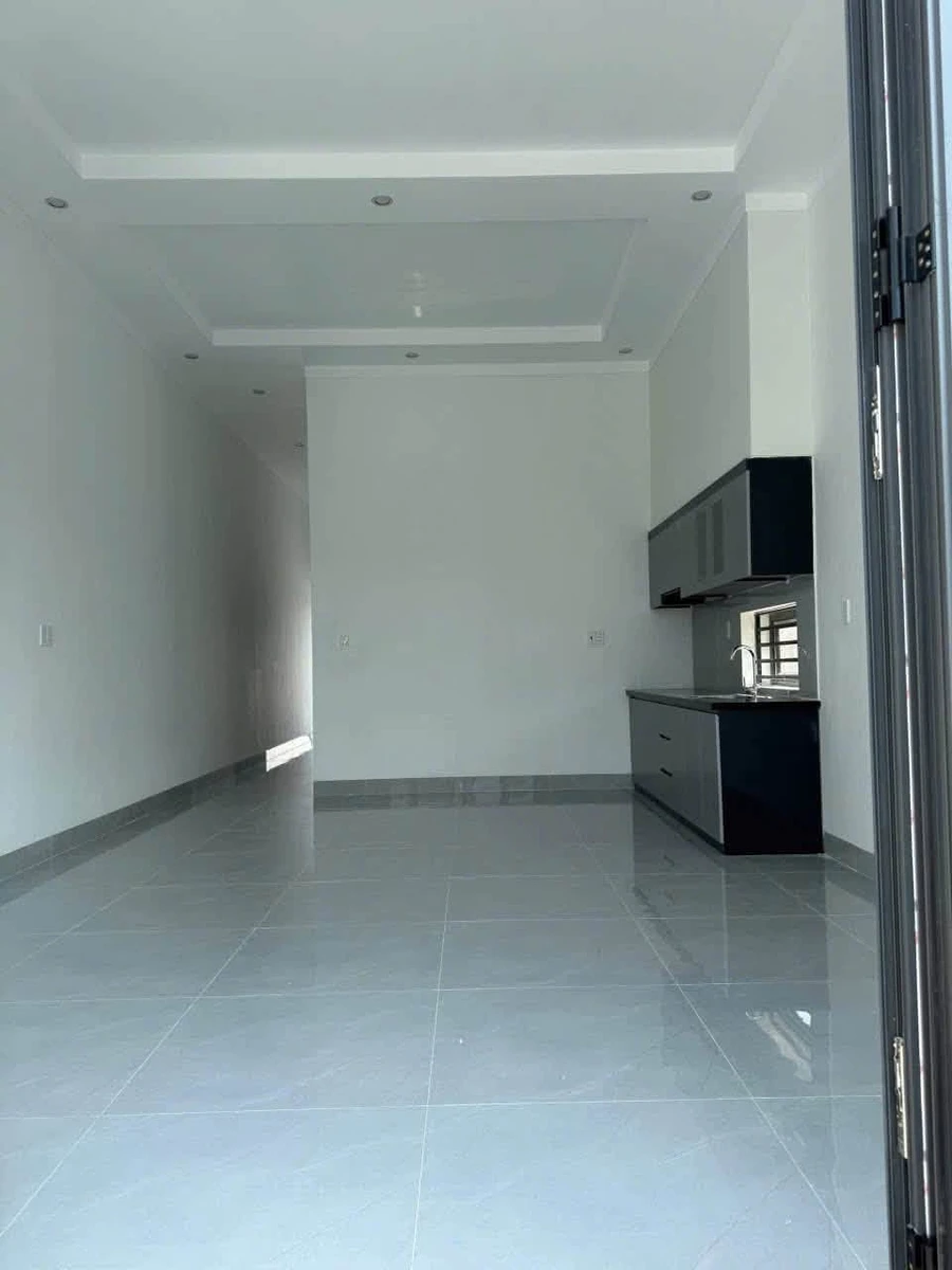 Bán nhà mới 100% gần KCN DX2, Tiến Thành, Đồng Xoài, giá 1,07 tỷ - Ảnh thu nhỏ 3