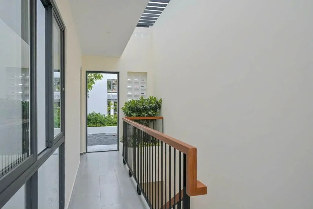 Bán nhà 5 tầng villa mini 80m2 có hồ bơi gần Đỗ Xuân Hợp Quận 9, giá 12 tỷ - Ảnh thu nhỏ 2