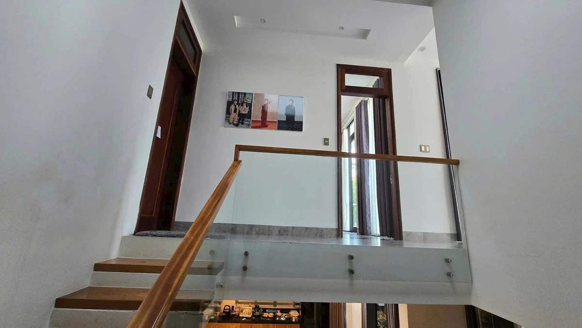 Bán biệt thự 3 tầng mặt tiền 388m² Phạm Văn Đồng - Ảnh thu nhỏ 2