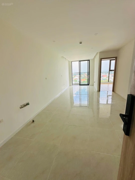 Nhượng lại căn góc 2PN chung cư The Point, gần Bệnh Viện Ung Bướu. LH 0837 323 ***
