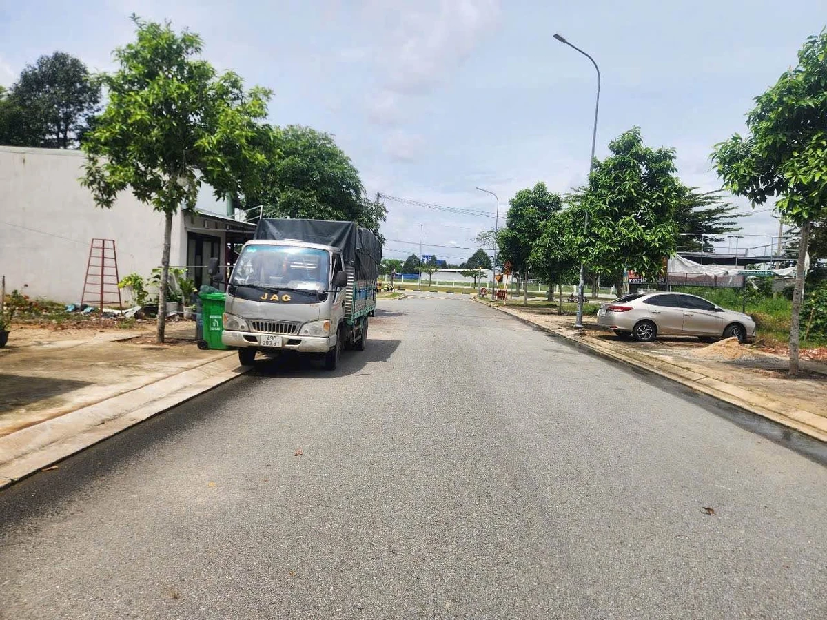 Bán đất 150m2 đường NB6A Vsip2 Vĩnh Tân, giá 2,6 tỷ - Ảnh 1