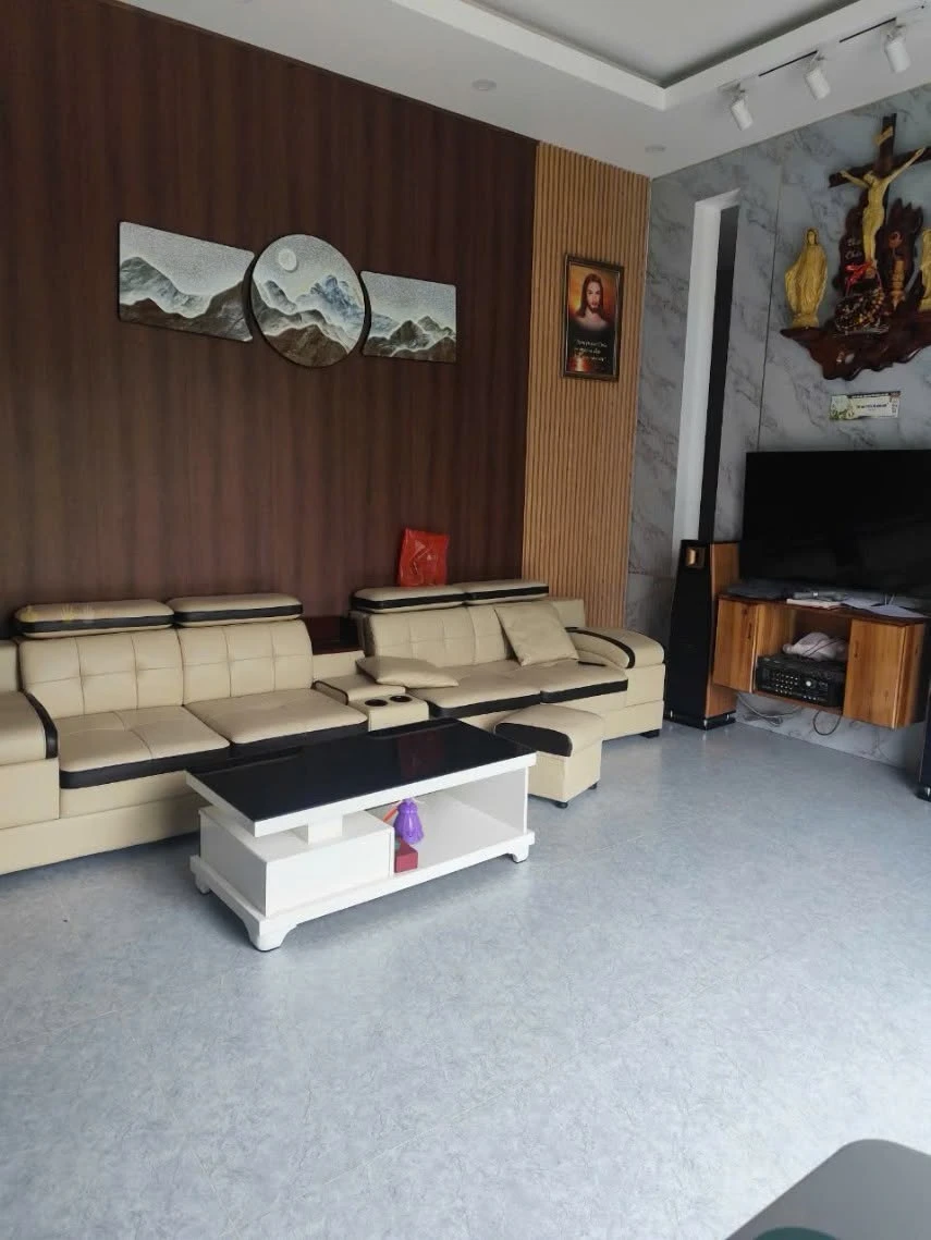Bán biệt thự 5 phòng ngủ 3804m² sân vườn Lagi 8 tỷ - Ảnh thu nhỏ 4