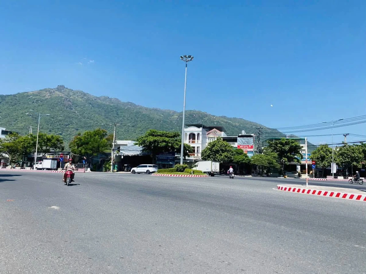 Bán đất mặt tiền Nguyễn Tất Thành Nha Trang 146,6m² 6 tỷ - Ảnh thu nhỏ 3