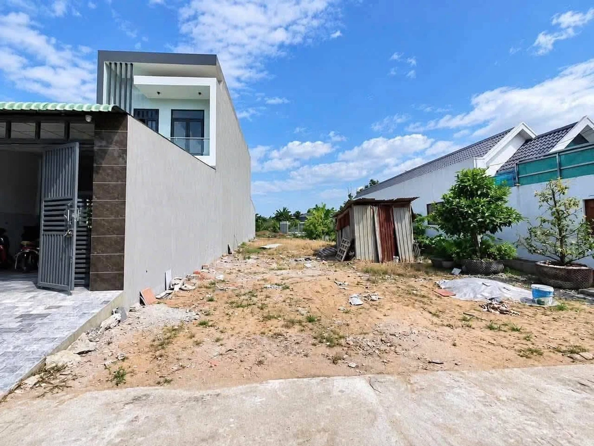 Bán lô đất 6x32m hẻm 239 Nguyễn Văn Rành, Phường 7, TP Tân An, Long An giá 1,4 tỷ - Ảnh 1