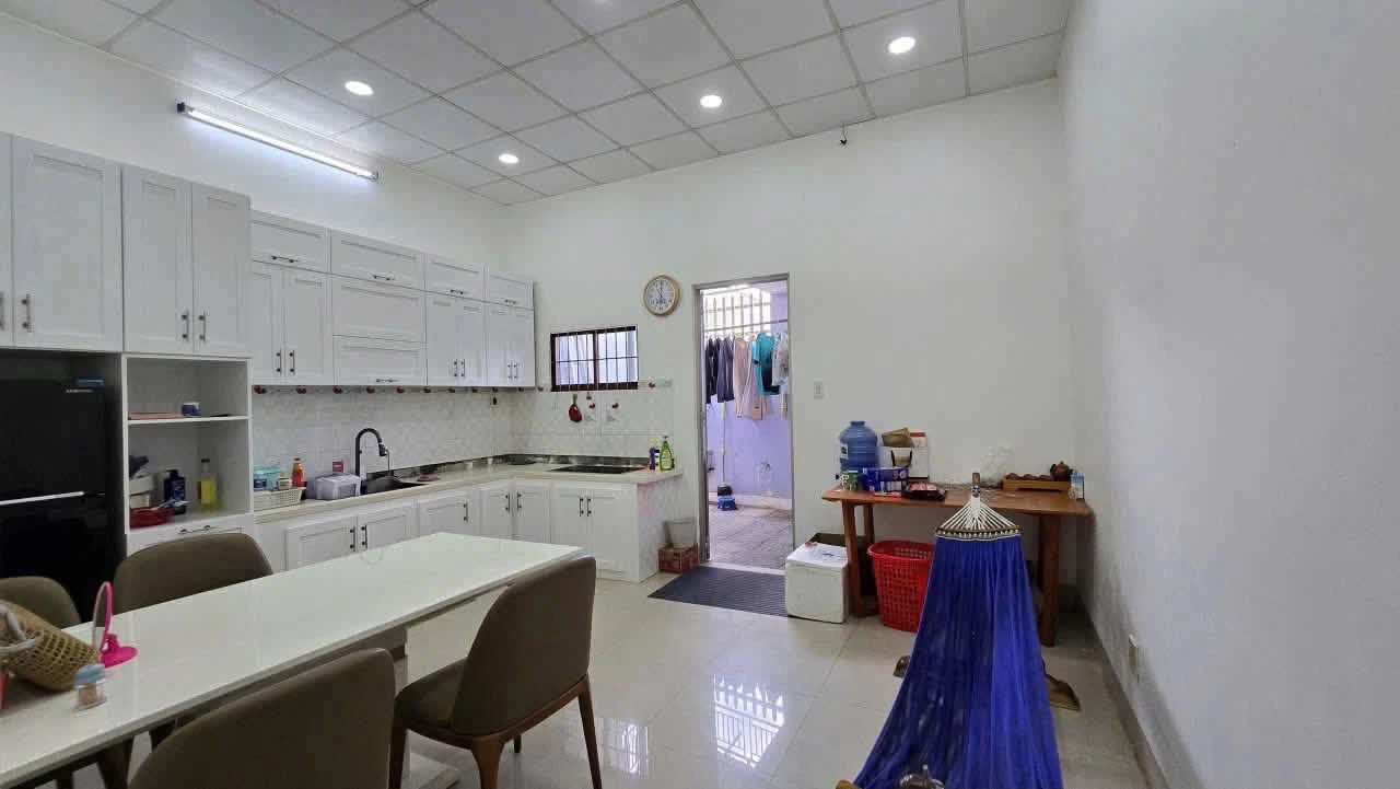 Bán nhà cấp 4 118m2 trung tâm Phan Thiết 2 tỷ - Ảnh 1