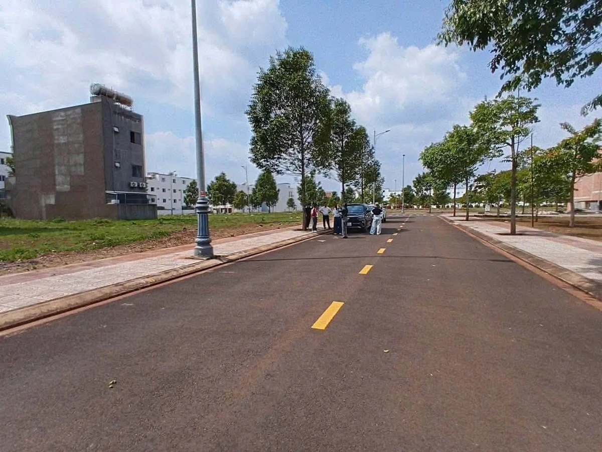 Bán đất nền Khu Đô Thị Ân Phú 100m² giá 3,75 tỷ - Ảnh thu nhỏ 2