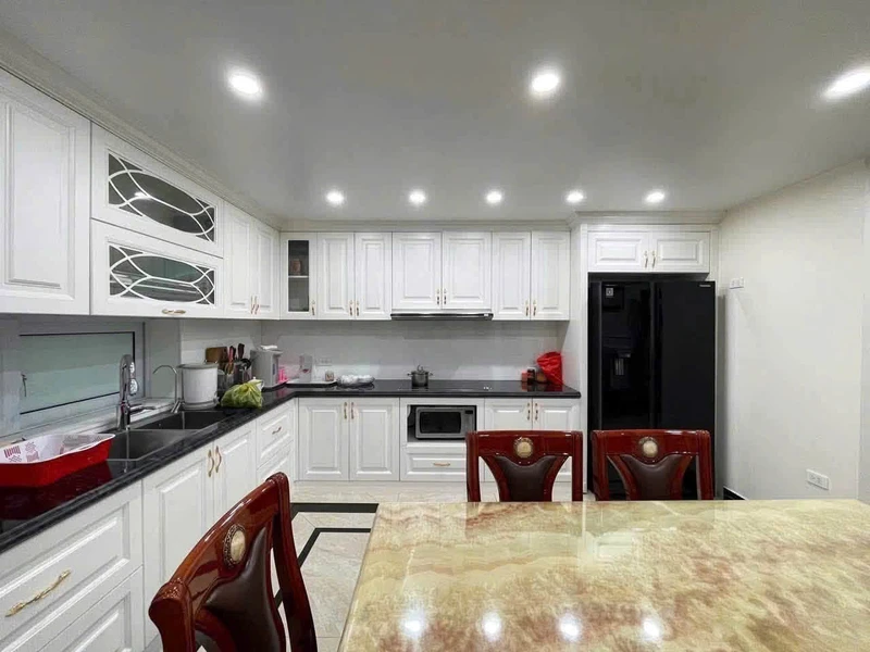 Bán nhà mặt đường Văn Cao, Hải Phòng 90m2, 4 tầng 18 tỷ