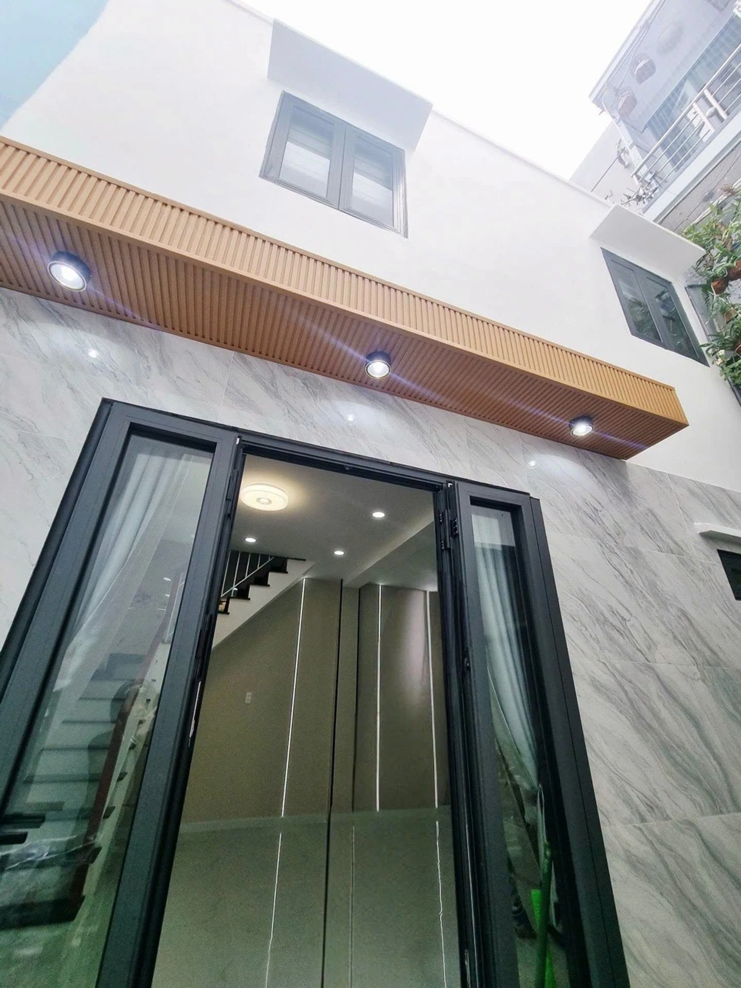 Bán nhà 2 tầng 27m2 đường Hiệp Thành 17, Quận 12, giá 2,69 tỷ - Ảnh 1