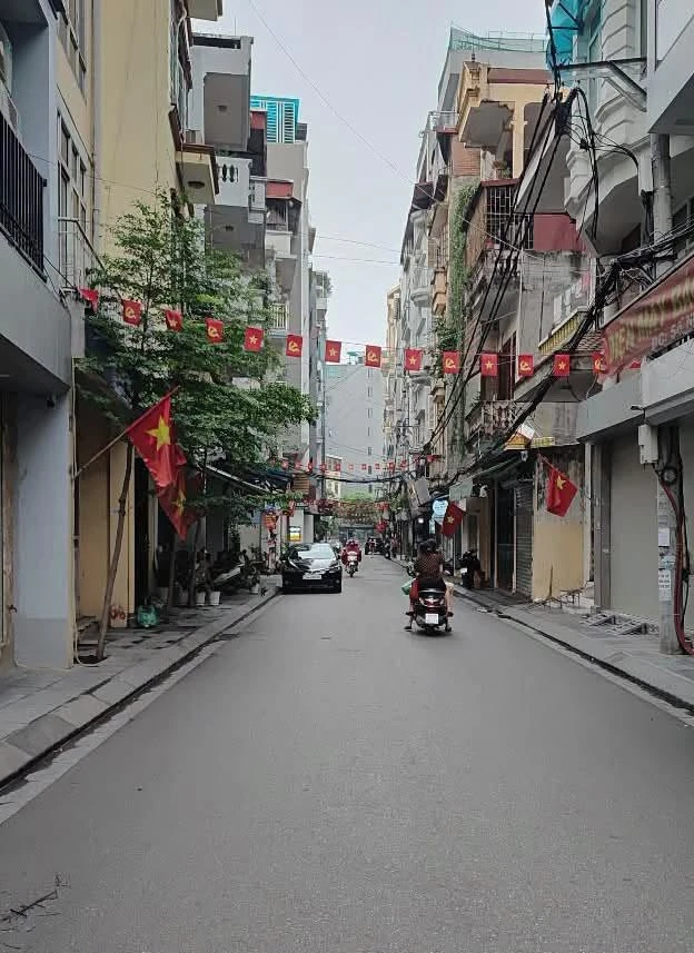 Bán shophouse Hoàng Văn Thái 46m2 8 tầng mặt tiền 4m - 20 tỷ - Ảnh 1