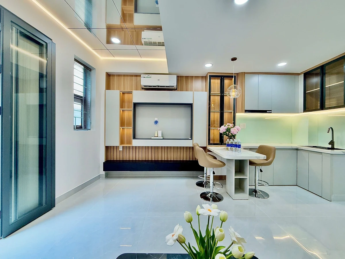 Bán nhà 1 trệt 3 lầu 3PN 4WC full nội thất đường Nguyễn Văn Nghi, Gò Vấp - Ảnh thu nhỏ 2