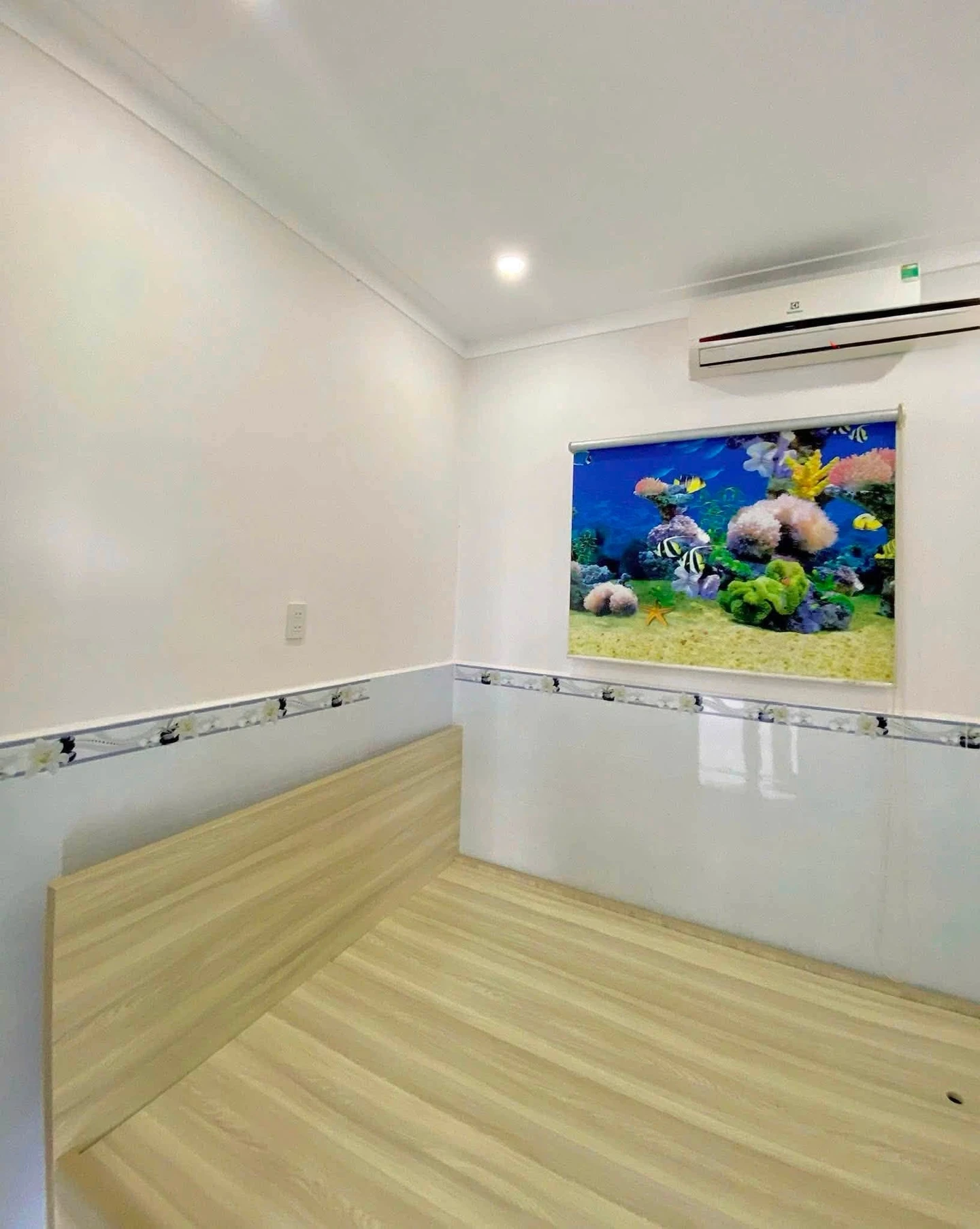 Bán nhà phố 56m² 3PN 2WC Phường 18 Quận 4 - Ảnh 1