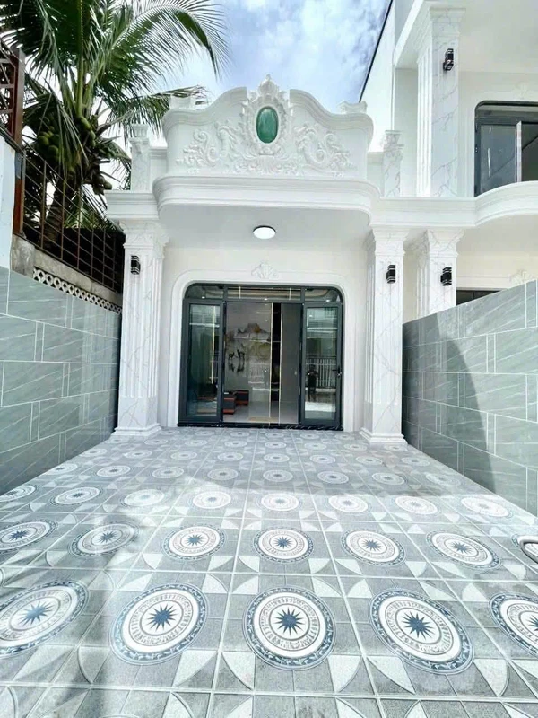 Bán nhà phố 100m² mặt tiền Nguyễn Thị Mai, Rạch Giá