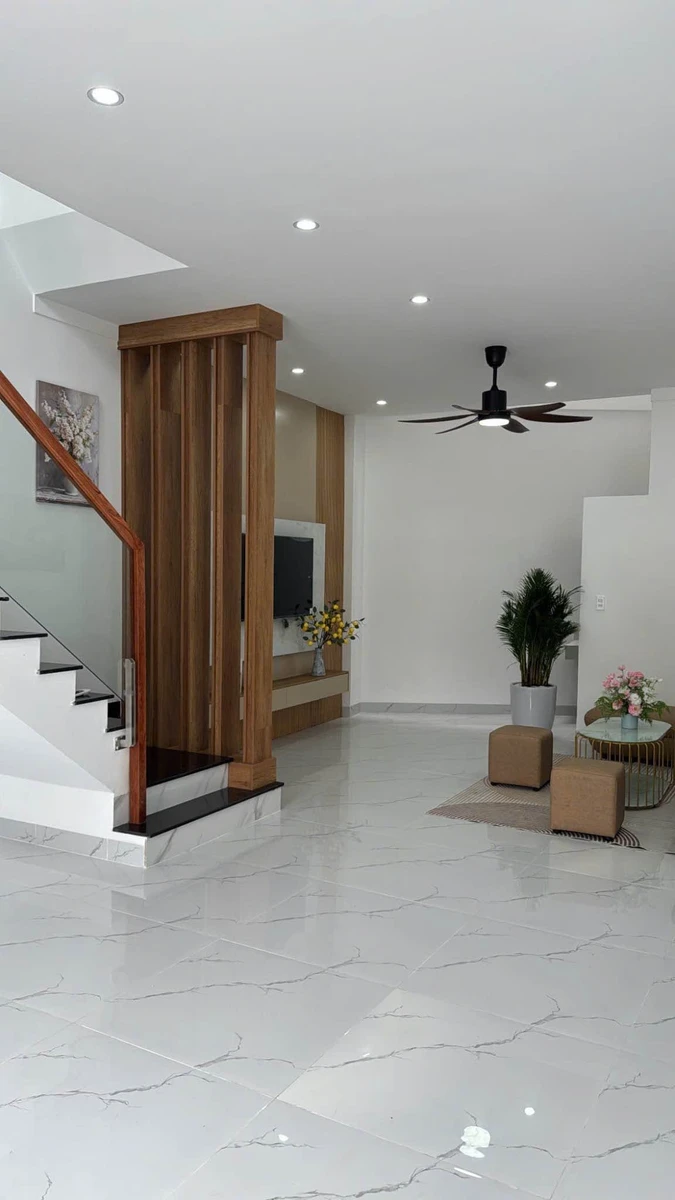 Bán nhà 3 tầng mặt tiền Lương Thế Vinh 180m2, 3PN giá 4.68 tỷ - Ảnh thu nhỏ 4