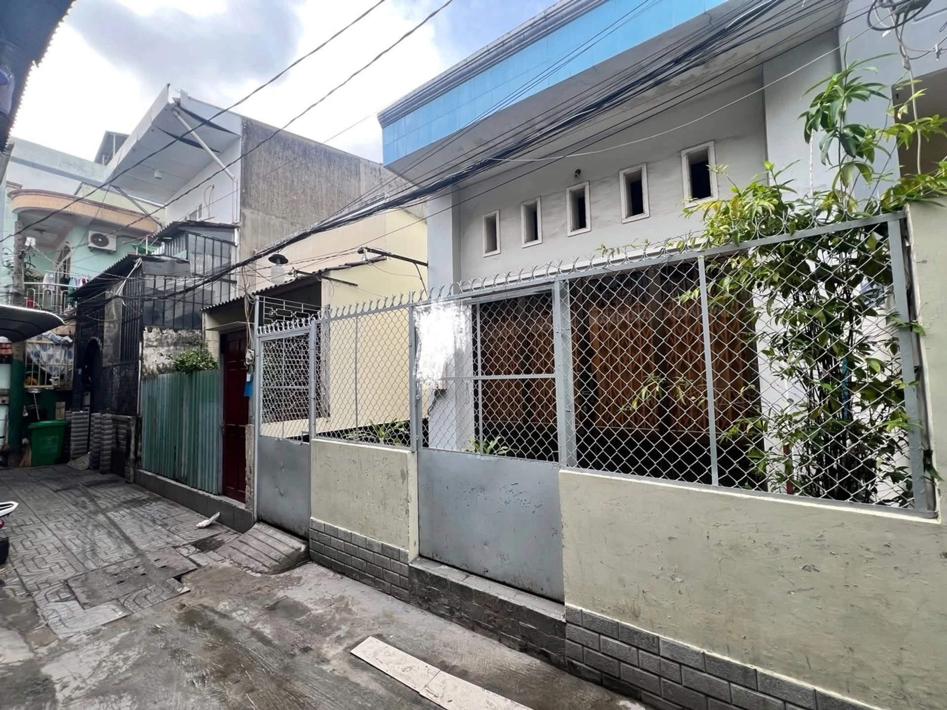 Bán nhà cấp 4 82,6m2 hẻm 3m đường Nguyễn Thị Thập, Quận 7, sổ đỏ - Ảnh 1