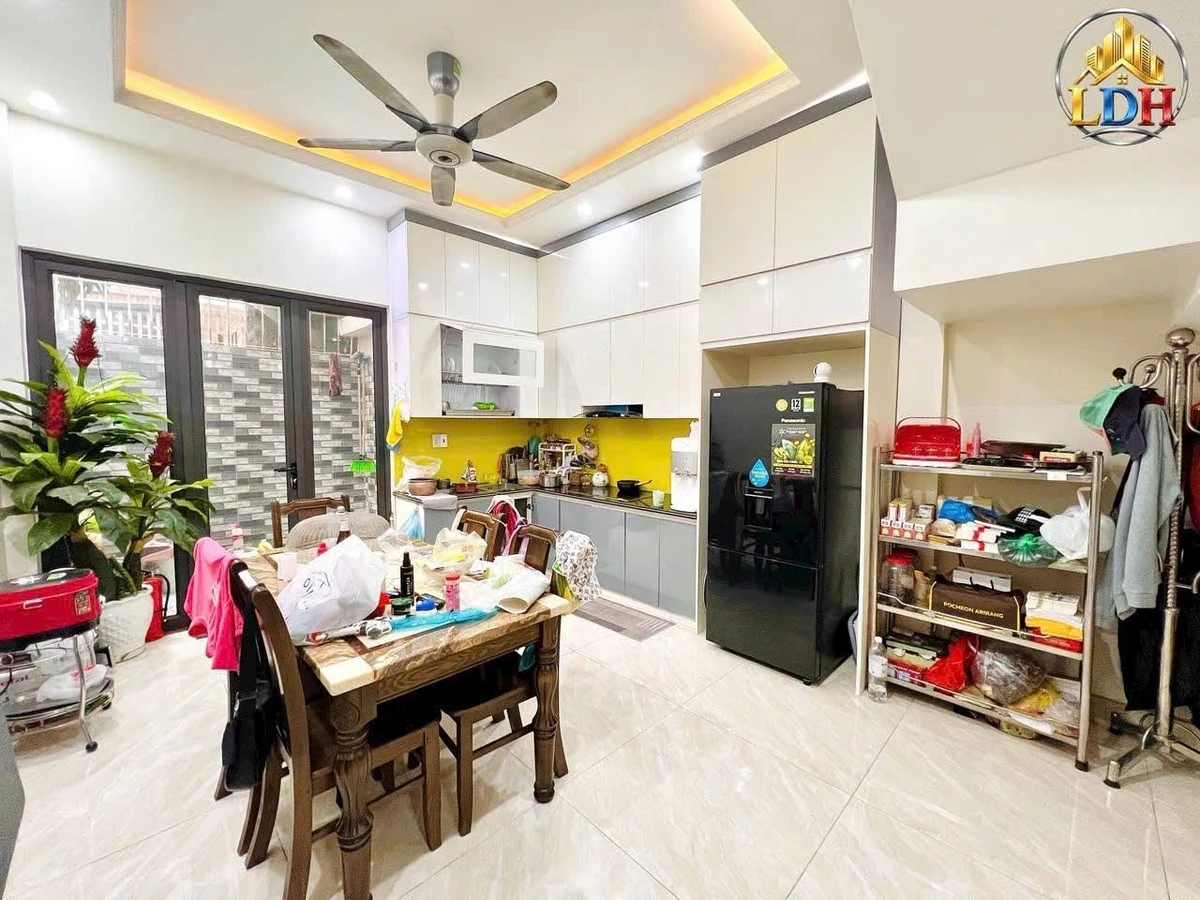 Bán nhà 4 tầng 64m² đường Trần Nguyên Hãn Tân Bình - Ảnh thu nhỏ 4