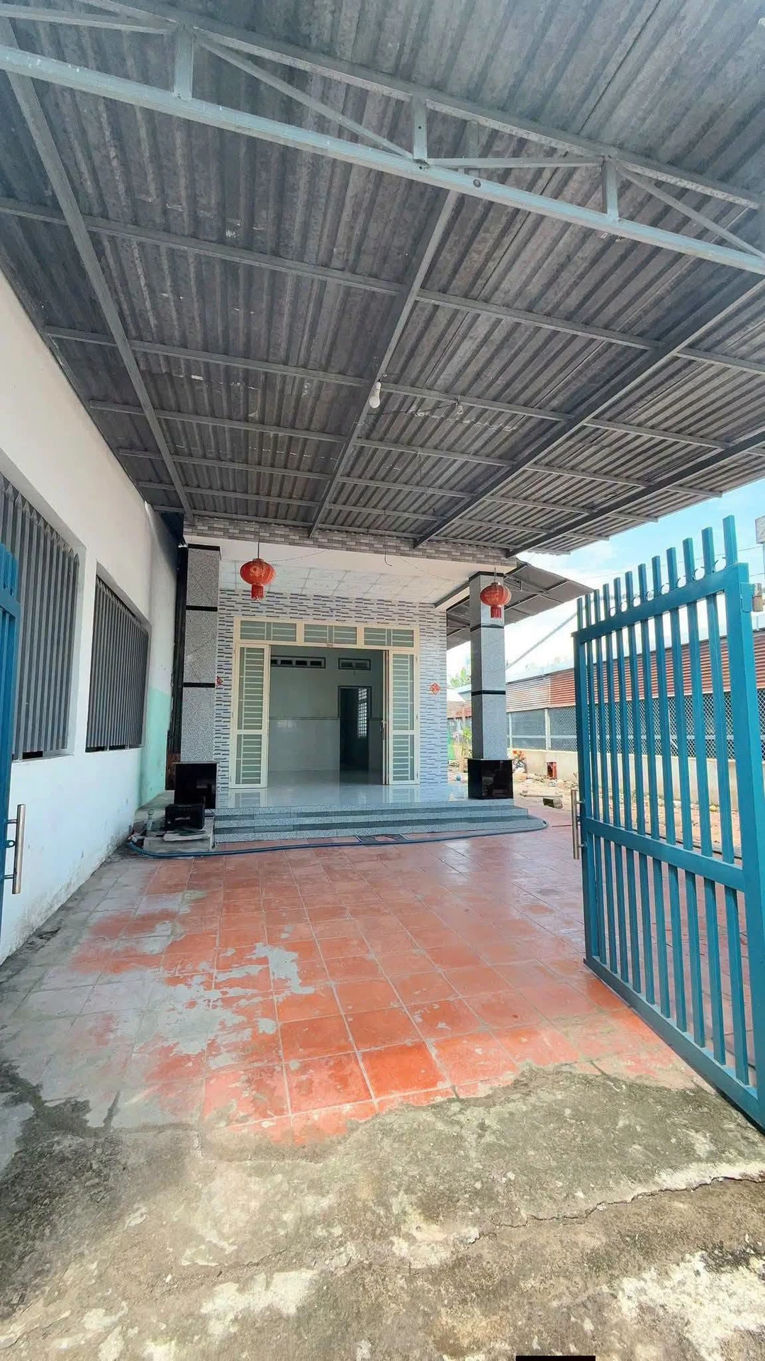 Bán nhà 2 phòng ngủ 100m² Ninh Thạnh, Tây Ninh - Ảnh 1