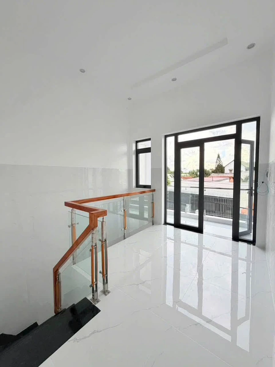 Nhà bán Định Hoà Thủ Dầu Một 60m2 3 phòng ngủ 2,7 tỷ - Ảnh thu nhỏ 5
