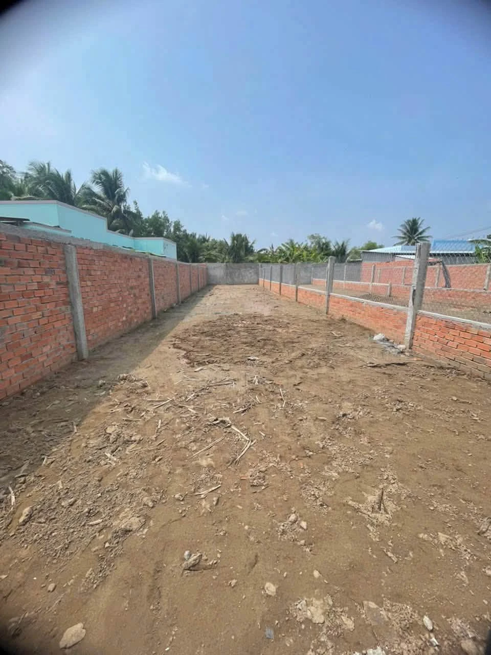 Bán nền đất mặt tiền 178 m² Phú Tân, 650 triệu - Ảnh 1