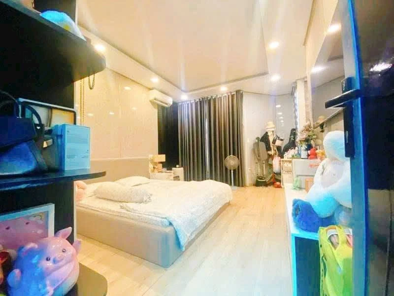 Bán nhà 2 tầng 135m2 đường ô tô trung tâm Biên Hòa dưới 5 tỷ - Ảnh thu nhỏ 2