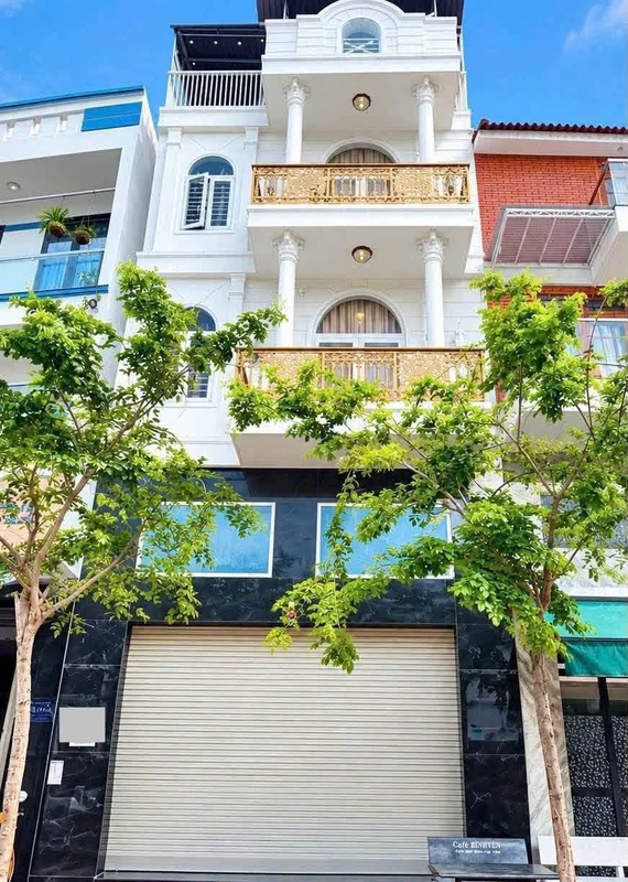 Bán nhà mặt tiền 60m2 3.5 tầng Hoàng Văn Thụ Quy Nhơn