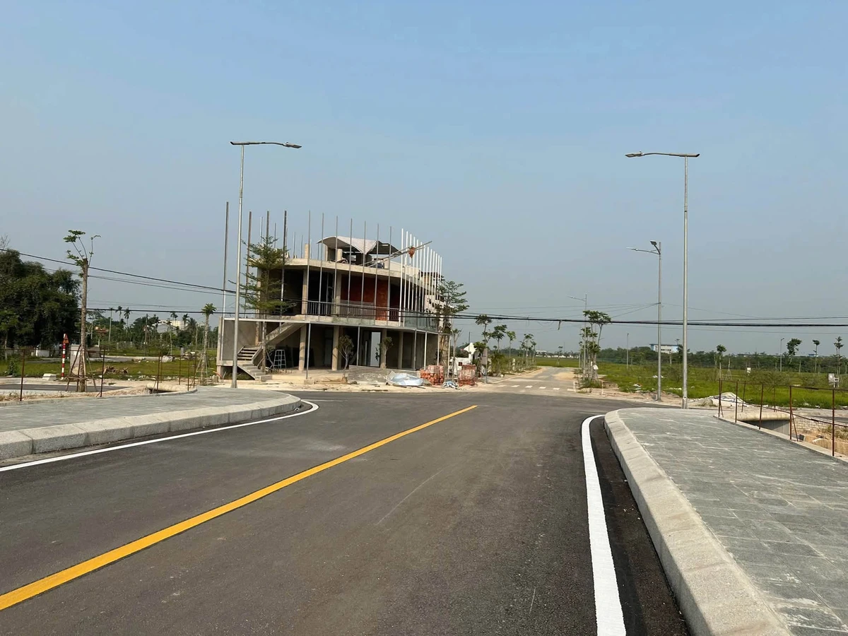 Bán đất mặt tiền đường 13,5m KQH Tôn Thất Cảnh, 96m2, view công viên, An Cựu, Huế - Ảnh thu nhỏ 3