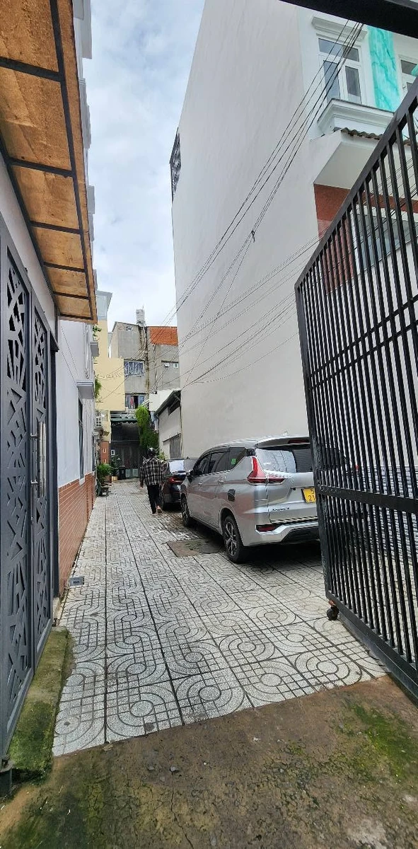 Bán nhà 5 tầng 71m² 6PN hẻm xe hơi gần ngã tư Nguyễn Kiệm - Quang Trung, Gò Vấp - Ảnh 1