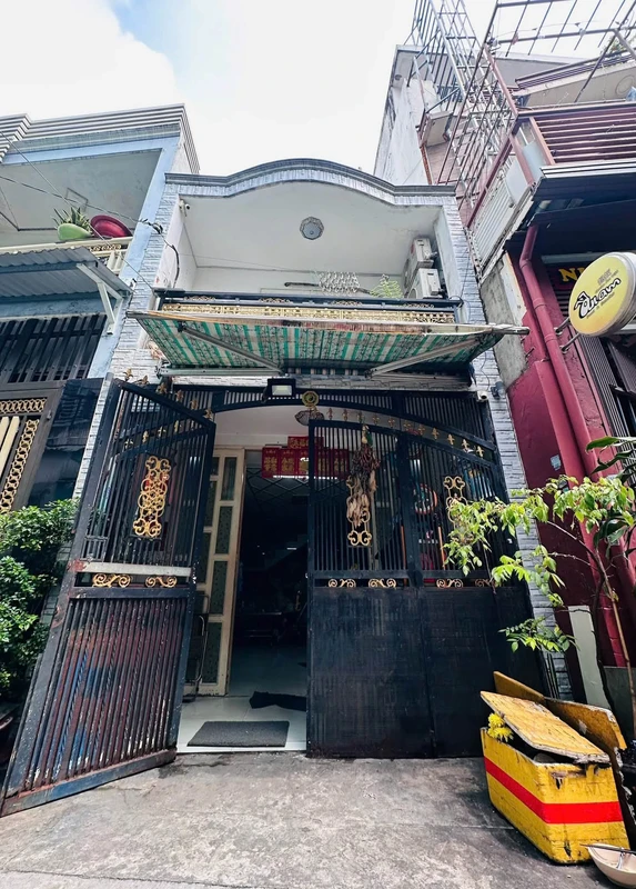 Bán nhà góc 2 mặt tiền 145m2 Tuy Hoà, Phú Yên 7055238