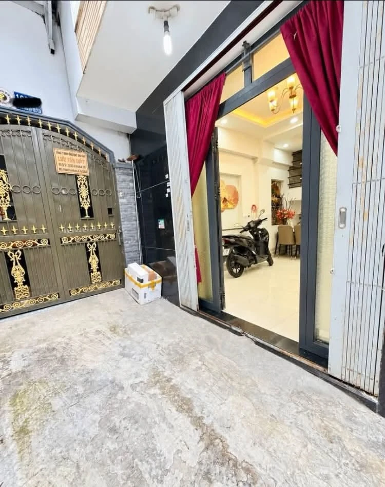 Bán nhà 35m2, 4,1 tỷ Dương Bá Trạc, Quận 8 - Ảnh 1