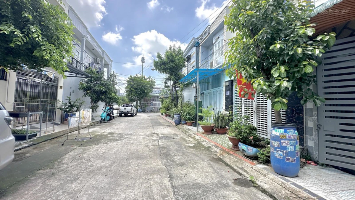 Bán nhà Tân Đông Hiệp gần ngã tư Chiêu Liêu, 60,6m2, sổ hồng riêng, đường 11m, giá 3,95 tỷ - Ảnh thu nhỏ 2