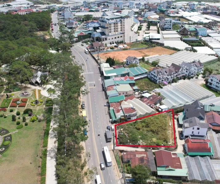 Bán đất mặt tiền Mai Anh Đào 1.045,8 m² giá 90 tỷ, P. Lâm Viên, Đà Lạt