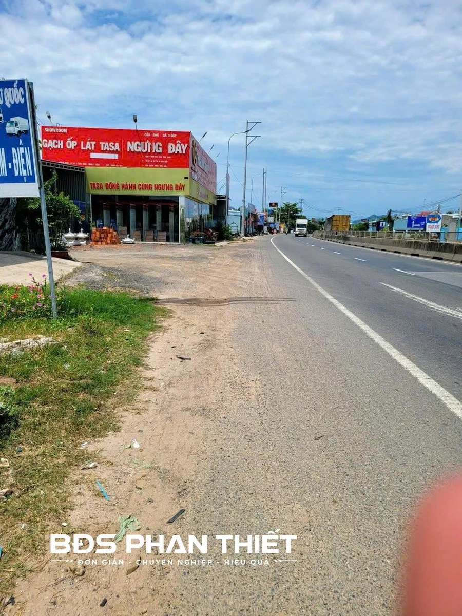 Bán đất mặt tiền Quốc lộ 1A, 879 m², Phú Thủy, Lâm Đồng - Ảnh thu nhỏ 2