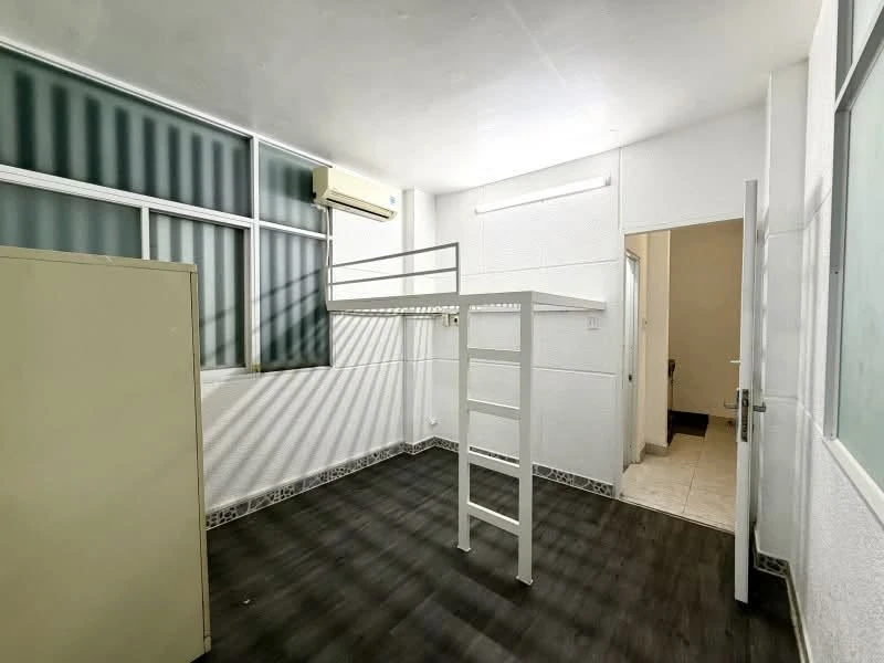 Bán nhà 5 tầng 35m² 4PN có giếng trời Phan Xích Long - Ảnh thu nhỏ 4