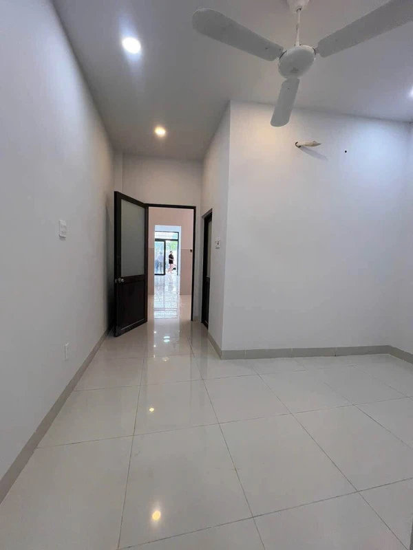 Bán đất thổ cư có nhà 108m2 Lê Quý Đôn, Phan Thiết 2 tỷ