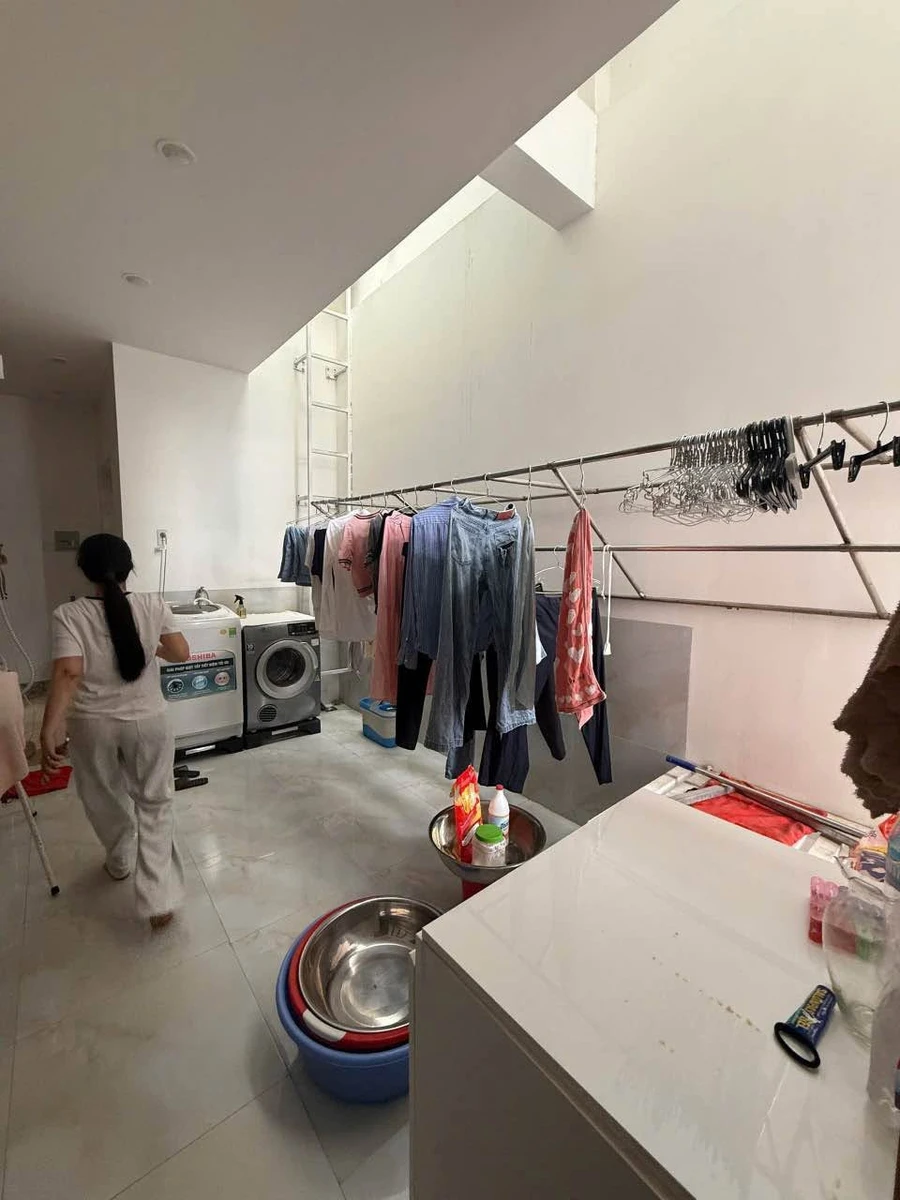 Bán nhà 5 tầng có thang máy 56.8m2, gần biển Khánh Hòa - 13 tỷ - Ảnh thu nhỏ 2