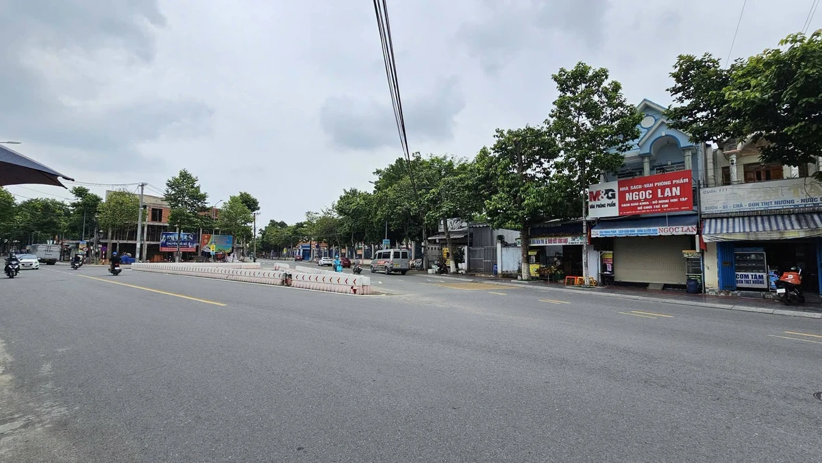 Bán nhà 1 trệt 1 lầu MT Nguyễn Hữu Cảnh, Dĩ An, 126.5m² - Ảnh thu nhỏ 2