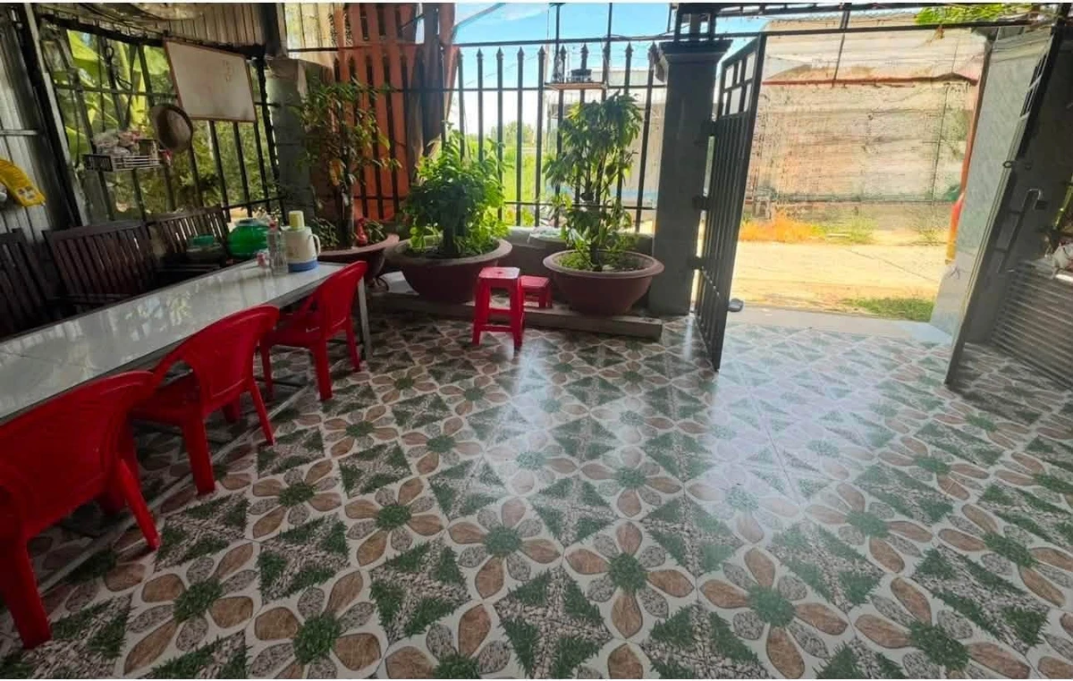 Bán nhà 3 phòng ngủ 132m² Kênh Sa Rài, Tân Hồng, Đồng Tháp - Ảnh thu nhỏ 2