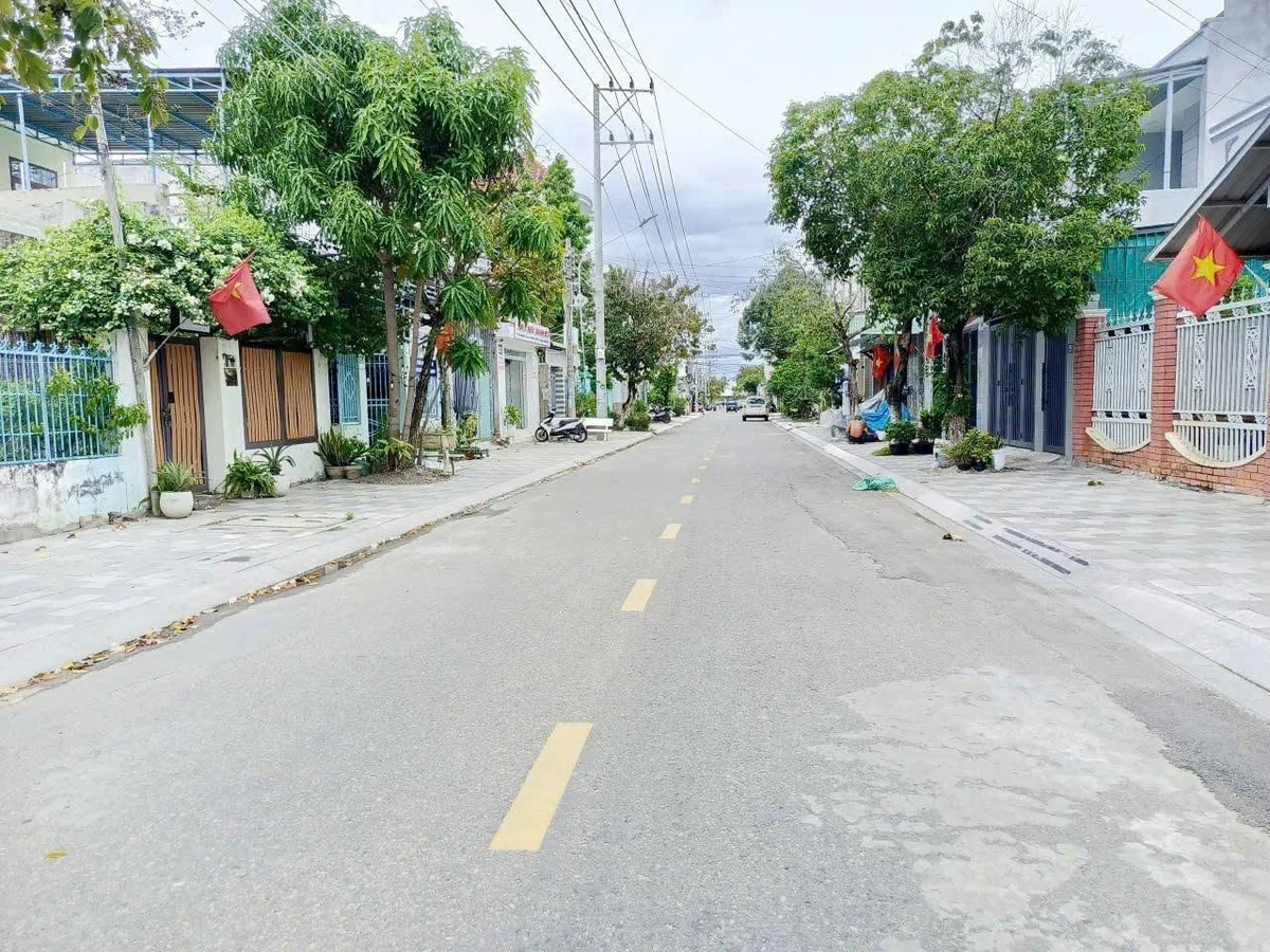 Bán nhà 1 trệt 1 lầu mặt tiền 100m2 Phan Thiết - Ảnh thu nhỏ 5
