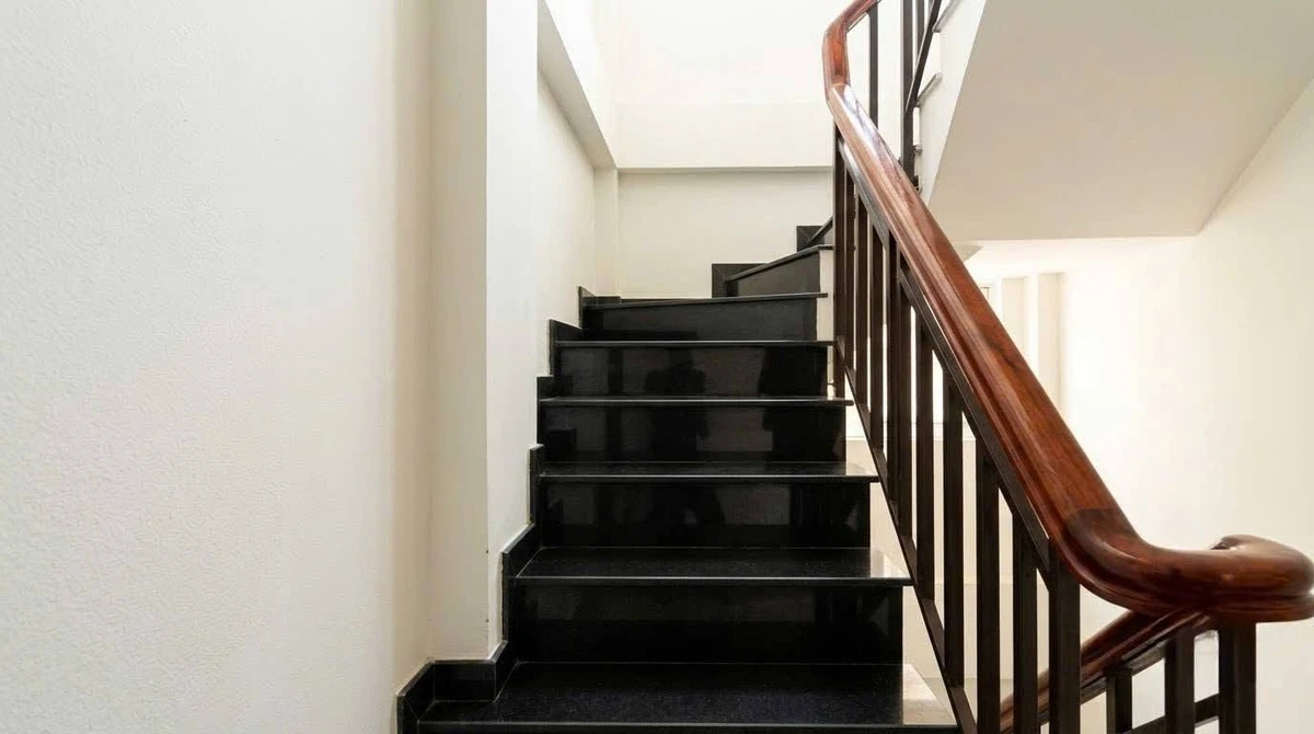 Bán lô góc 2 mặt thoáng 30m², 5 tầng Phố Tây Quận 1 - Ảnh thu nhỏ 3