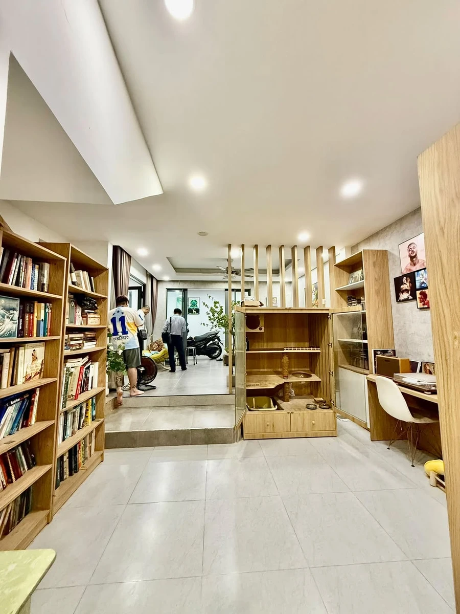 Bán nhà 2 tầng 100m² 3PN đường Nguyễn Văn Đậu, Bình Thạnh, giá 8,1 tỷ - Ảnh 1