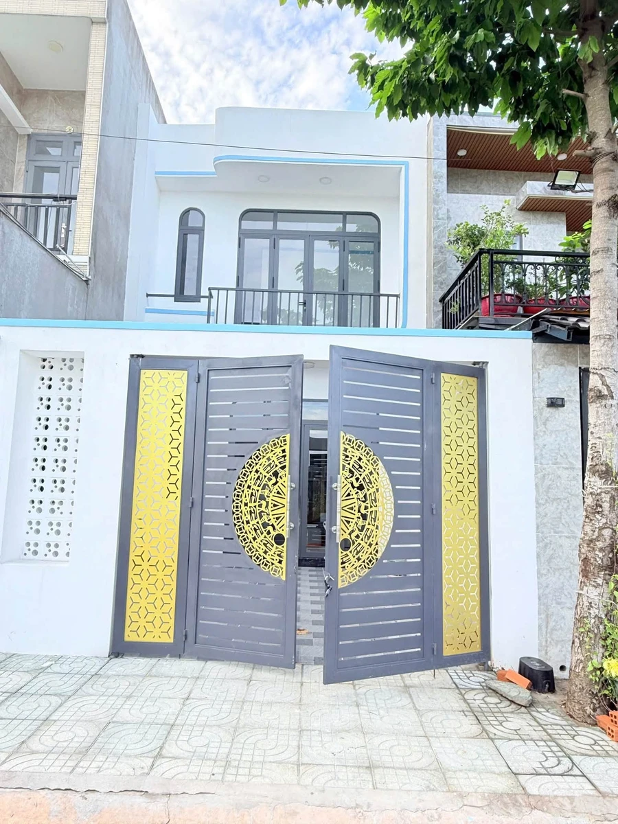 Bán nhà phố 100m² 3PN 2WC gần QL13 Bình Tân - Ảnh thu nhỏ 2