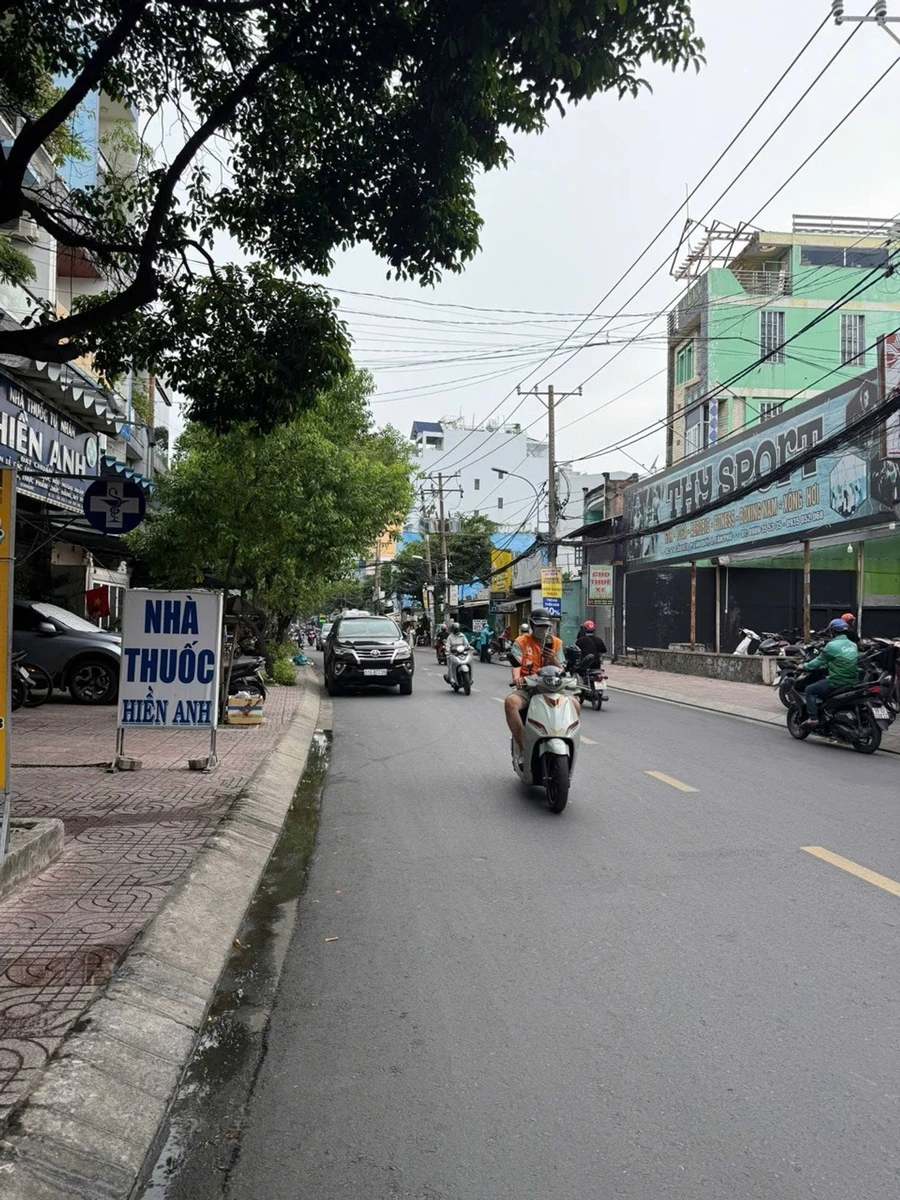 Bán nhà C4 mặt tiền Cầu Xéo 85m² gần Aeon Tân Phú 9.75 tỷ - Ảnh 1
